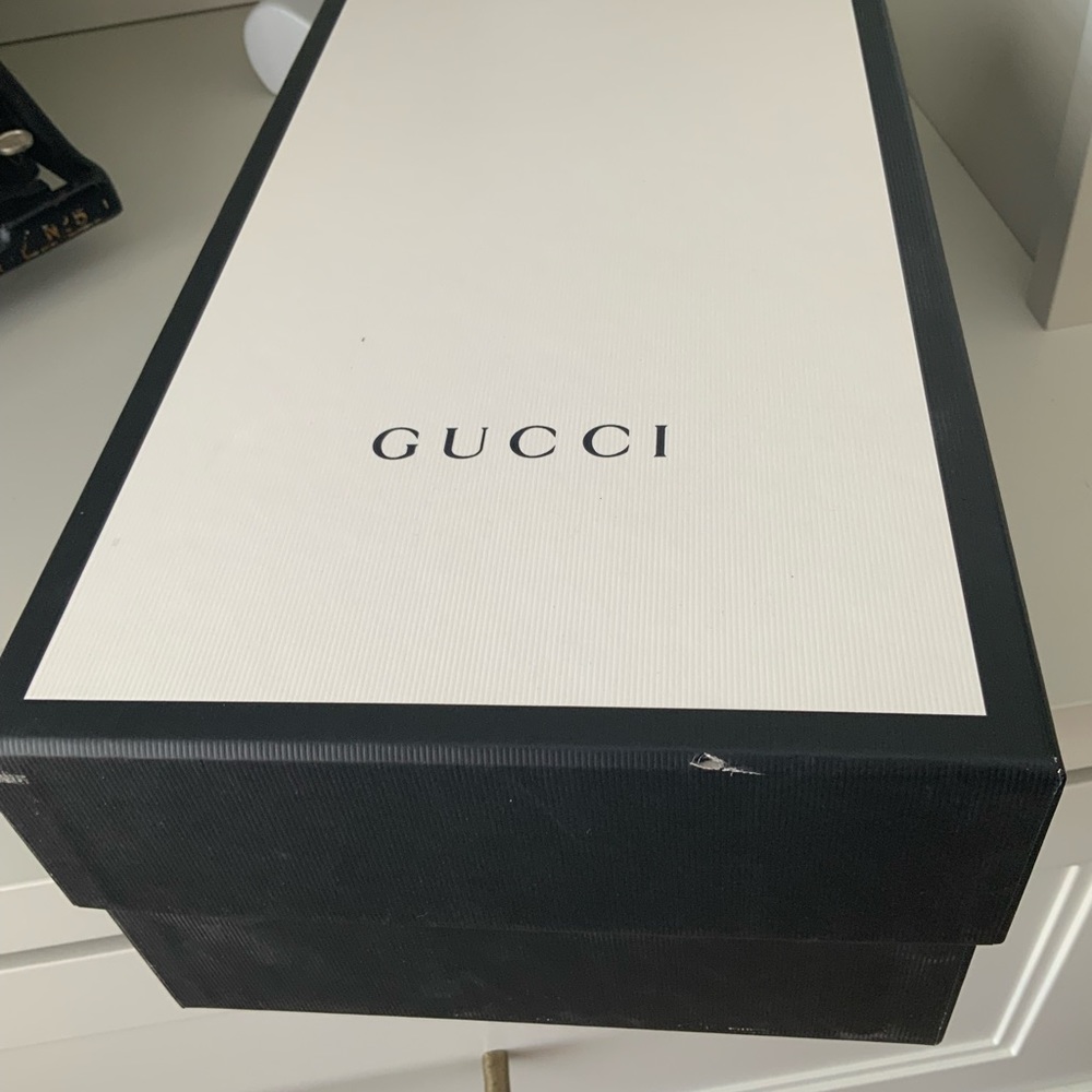 GUCCI Gift Box Medium Authentic - Picture 8 of 9